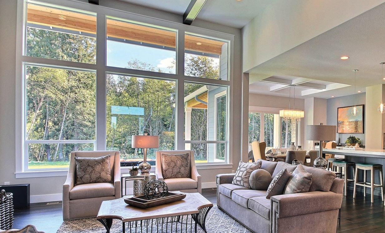 Using Replacement Windows to Improve Your Home’s Interior Design